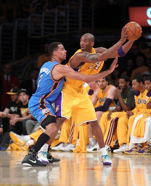 以年轻球员 以年轻球员