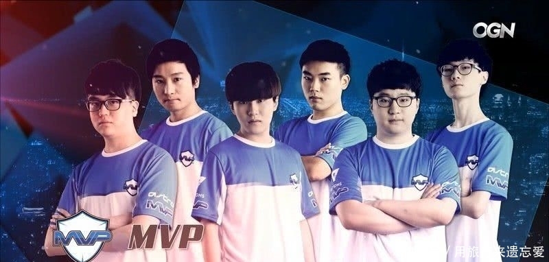 她常常强调 她常常强调