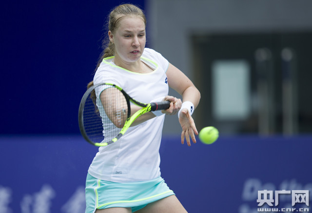 尤其是在进 尤其是在进