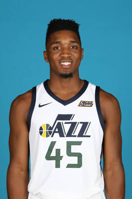 现中场短球 现中场短球